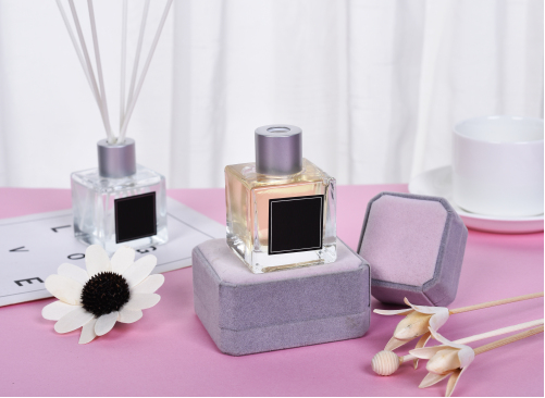 香水可以直接噴在皮膚上嗎？它的正確噴法估計(jì)你不知道