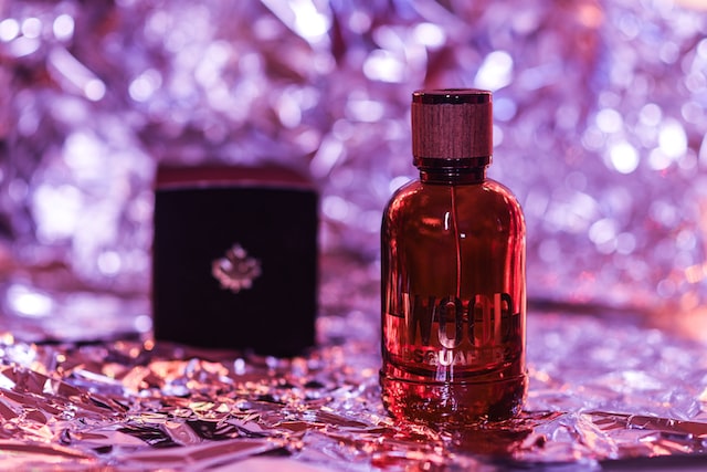 香水噴多了怎么辦？香水的正確使用方法