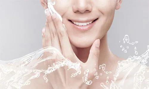 化妝水是智商稅嗎？有用嗎？